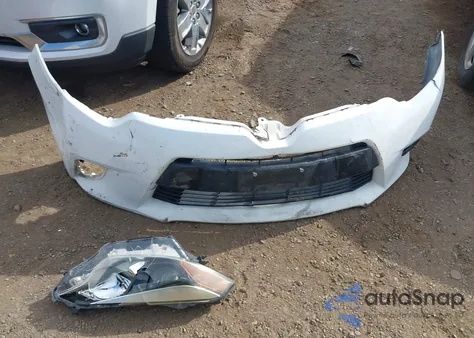 2014 Toyota Corolla Le Plus z USA, uszkodzony, nr VIN 5YFBURHE5EP118138